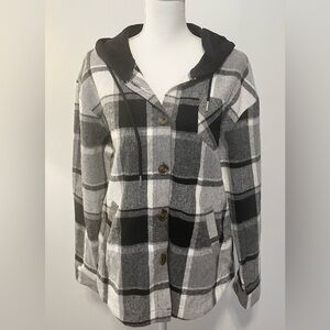 NWT Halara Flannel Black/White Buffalo Check Shirt with Hood. Cozy & Warm. Sz S
